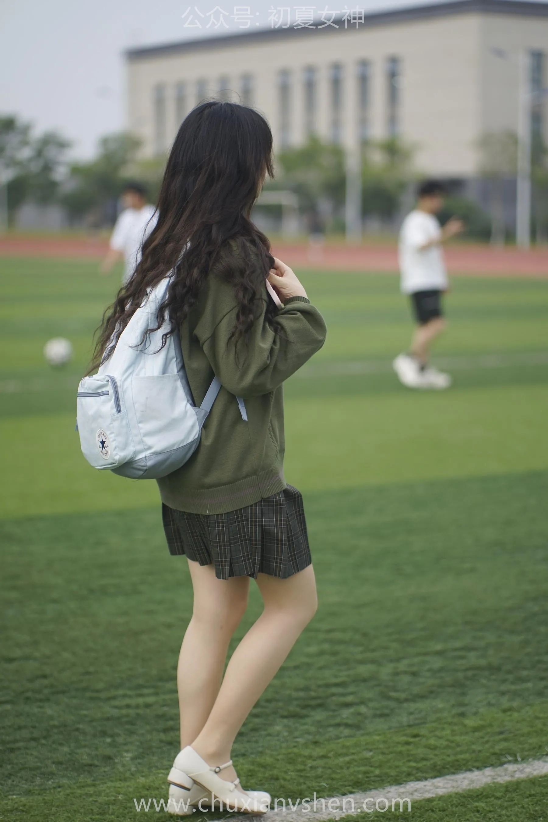 初夏女神 NO.064 欢欢 新晋学妹-学妹的一天 [164P]插图8